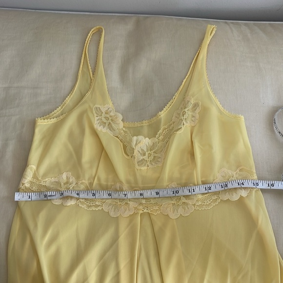 Corolle Lingerie De Luxe Vintage Bright Yellow Nightgown Lace Size 44 / S - Picture 8 of 10